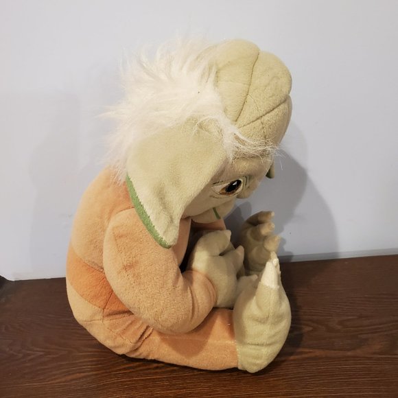 Star Wars Yoda 18" Plush Lucasfilm Ltd Stuffed Animal Jay Franco and Sons - Picture 4 of 10